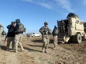 هجوم صاروخي على معسكر في العراق يتواجد أمريكيون