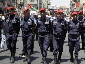 إجراءات أمنية مشددة وسط العاصمة الأردنية تحسبا لاحتجاجات المعلمين