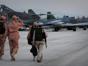 جولة للصحفيين تكشف أسرارا عن قاعدة "حميميم"