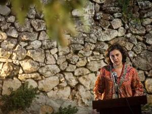 كاميلا شمسي