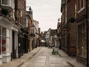 فرنسا تعلن أن فيروس كورونا تحت السيطرة في البلاد