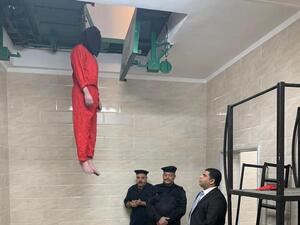 السلطات في مصر تذيع لحظة إعدام هشام عشماوي لأول مرة (شاهد)
