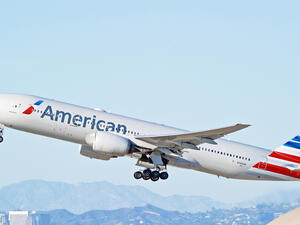 أمريكان أير لاينز تتجه شطب 30 في المئة من وظائف الإدارة والدعم