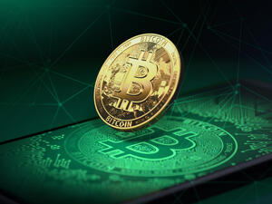 بيتكوين تتجاوز الـ61 ألف دولار لأول مرة في التاريخ 