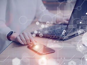 خمسة تحولات رقمية أساسية لتعزيز مرونة سير أعمال الشركات خلال عام 2021 