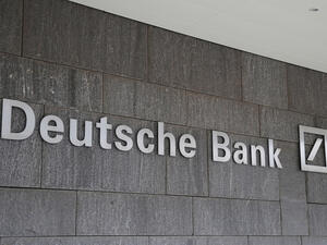عملاق المصارف الألمانية والأوروبية، "دويتشه بنك"