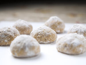 وصلت أسعار كيلو "الكعك" إلى هامش بين 50 و200 جنيه