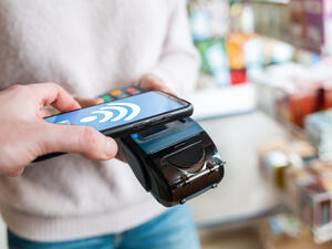 السعودية تشهد رقم غير مسبوق لعدد عمليات الدفع الإلكتروني