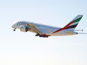 طيران الإمارات تُعلن الاستغناء عن عدد من موظفيها بسبب تداعيات جائحة كورونا