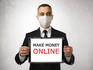 استبيانات الانترنت هي عبارة عن حقول علم أو أبحاث سوق يطرحها باحثون بهدف تطوير المنتج أو مواصلة خدماتهم عن طريق تعبئة الاستبيان المطروح
