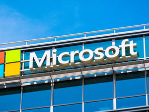 تقوم Microsoft بالفعل بإصدار إصدارات Android من برنامجها الخاص