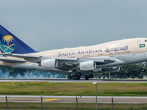 السعودية تضع شروط وضوابط دخول غير السعوديين إلى مطارات المملكة