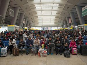 خسائر أقل لشركات الطيران الصينية بعد انتعاش السفر الداخلي 