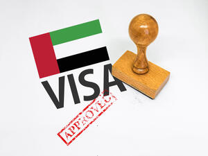الإمارات تستأنف إصدار مختلف التأشيرات باستثناء تصاريح العمل