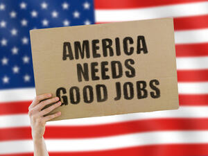 أمريكا تمدد وقف إصدار العديد من تأشيرات العمل حتى نهاية العام 