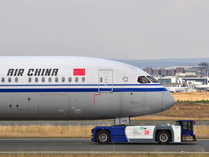 ترامب يمنع شركات الطيران الصينية من السفر إلى الولايات المتحدة