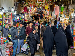 تواجه إيران انكماشاً منذ 2018