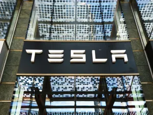 No Refunds Yet For Tesla Owners Who Unintentionally Bought Up To $10,000 Upgrades