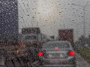 Brigadier Saif Mahir Al Mazrouei, Director General of Dubai Police Traffic Department, called on all motorists to drive with caution during the bad weather conditions