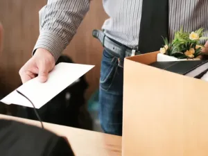 5 أمور تسبب ابتعاد الموظفين عن مديرهم