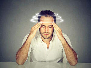 أسباب الدوخة المستمرة وثقل الرأس