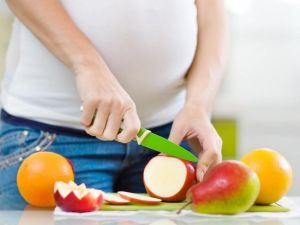 أشهر فواكه تقوي نبض الجنين وتزيد من حركته