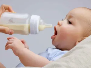 أفضل حليب للرضع يسمن ولا يسبب إمساك