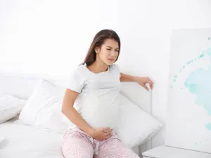ألم أسفل البطن للحامل في الشهر الثاني ونوع الجنين