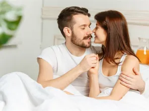 الرجل يعشق في المرأة اربعة أشياء عليك معرفتها