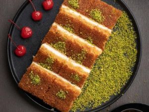 طريقة عمل البسبوسة بالقشطة