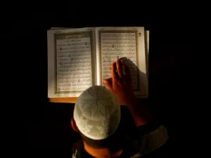 قصتي مع قراءة سورة البقرة يوميا وحل جميع مشاكل حياتي