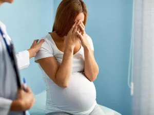 كيف أحس بنبض الجنين في الشهر الرابع؟