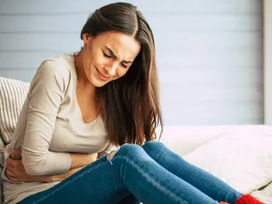 كيف تعرف المرأة في أي يوم يتم تلقيح البويضة بعد الدورة