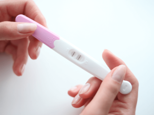 متى يظهر الحمل في تحليل البول المنزلي