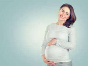 متى يظهر كيس الحمل والنبض في الحقن المجهري؟