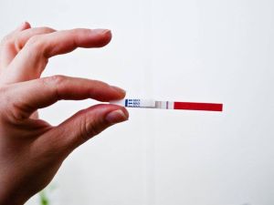 متى يظهر هرمون الحمل في البول؟ وهل هو دقيق أم لا؟