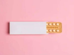 هل حبوب تنظيم الدورة تساعد على الحمل والإنجاب؟