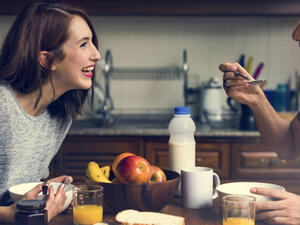 يتميز أصحاب برج القوس بالصدق والشفافية ولا يعترفون باللون الرمادي 