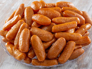 أصابع زينب مميّزة بطعمها الرائع وممزوجة بالقطر وخفيفة على المعدة