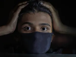  تقديم الهدايا إلى الآخرين يعزز مزاج المرء وتحسين مزاجه ورفع معنوياته