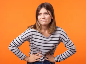لتخفيف غزارة الدورة الشهرية من بينها وضع ضمادات ماء دافئة على منطقة البطن،