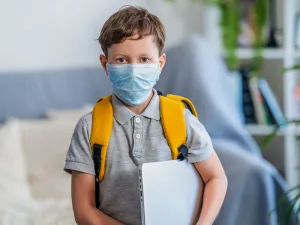 تخوض البلدان المختلفة حالياً في مراحل مختلفة من حيث كيفية التخطيط لإعادة فتح المدارس