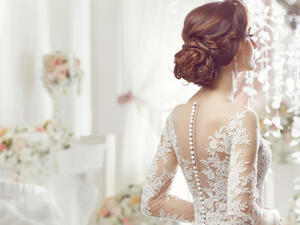 تفسير حلم فستان الزفاف للمتزوجة والعزباء والحامل والمطلقة