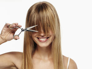 تفسير قص الشعر بالحلم