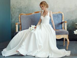 تهتم المقبلات على الزواج بالظهور بأجمل طلة ولا سيما توحد لون الجلد