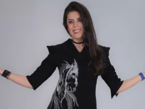 مصممة الأزياء الأردنية "زينا الدباس"