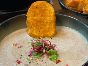 طريقة عمل شوربة الفطر 