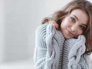 فساتين صوف تناسب أجواء العمل خلال الحجر المنزلي