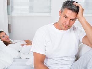 من الأعراض التي يشعر بها الرجل الذي يعاني من البرود الجنسي قلة الرغبة الجنسية من الأعراض التي يشعر بها الرجل الذي يعاني من البرود الجنسي قلة الرغبة الجنسية