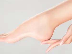 سلامة القدمين من سلامة الجسم 